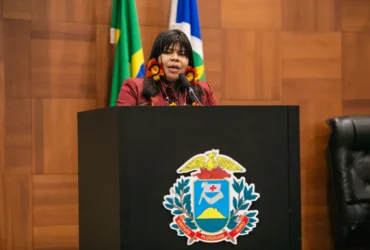 Eliane Xunakalo apresenta propostas na ALMT