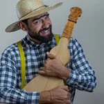 Cáceres recebe espetáculo “História de Pescador” em celebração aos 20 anos do personagem Xô Dito