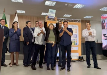 Solo Seguro entrega 262 escrituras em Chapada dos Guimarães