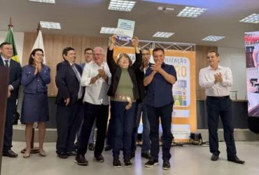 Solo Seguro entrega 262 escrituras em Chapada dos Guimarães