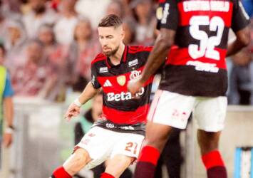 Flamengo x Palmeiras: onde assistir ao vivo, horário, escalações e tudo sobre o clássico do Brasileirão 2026. Imagem: Gilvan de Souza/CRF
