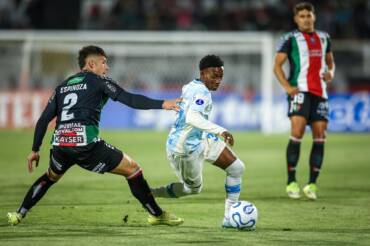 Grêmio x Palestino ao vivo: tudo sobre o duelo decisivo na Sul-Americana 2026. Imagem: Lucas Uebel/GFBPA