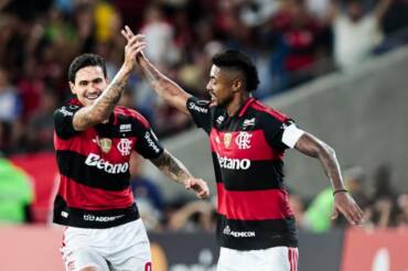 Palpite Flamengo x Coritiba: onde assistir, escalações e prognóstico do Brasileirão 2026. Imagem: Gilvan de Souza/CRF