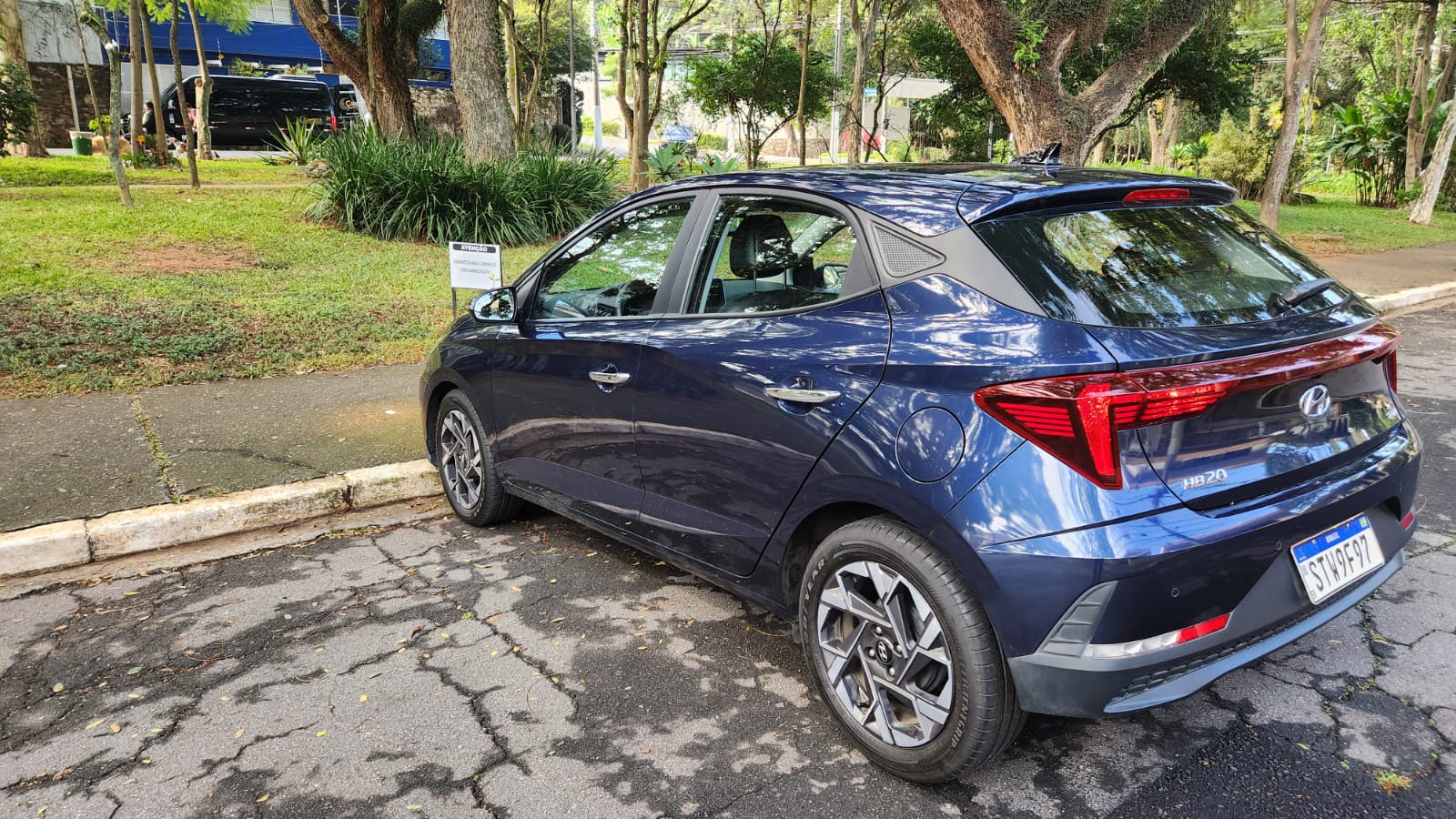 Hyundai HB20 encara concorrência acirrada entre os hatches compactos Sérgio Dias (10)