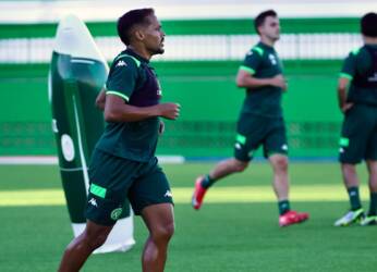 Chapecoense x Red Bull Bragantino ao vivo: onde assistir, escalações e análise do duelo no Brasileirão 2026. Imagem: João Pedro Zatta/ACF