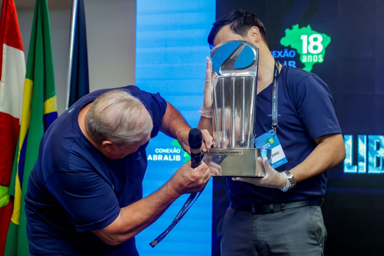 Librelato cria troféu para reconhecer desempenho da rede   Divulgação (3)