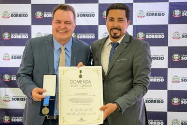 Max Russi recebe comenda Filho Ilustre em Sorriso