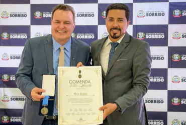Max Russi recebe comenda Filho Ilustre em Sorriso