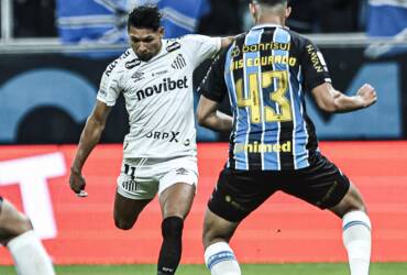Santos x Deportivo Cuenca: onde assistir e escalações  para decisão na Sul-Americana 2026. Imagem: Reinaldo Campos/Santos F.C.