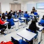 Parceria entre Seduc e Sicredi leva oficinas de educação financeira para escolas estaduais de Mato Grosso