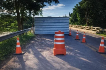 Restrição de veículos pesados ponte Rio Cuiabá MT-010 em Rosário Oeste