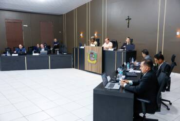 Vereadores aprovam título de cidadão honorário a senador e homenagem a programa educacional de ciência em Lucas