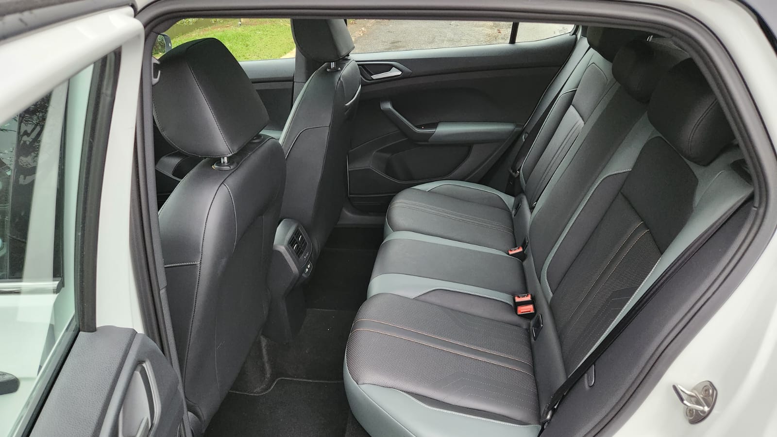 Volkswagen T Cross 2026 amplia oferta de versões e segue líder em emplacamentos   Sérgio Dias (18)