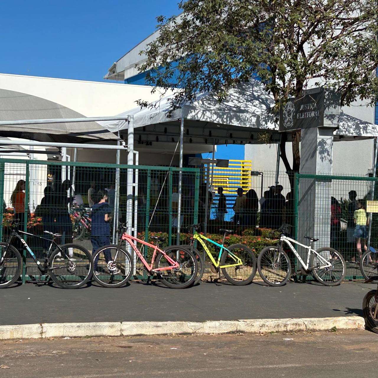 Prazo para regularizar título eleitoral termina hoje e filas se formam em Lucas do Rio Verde