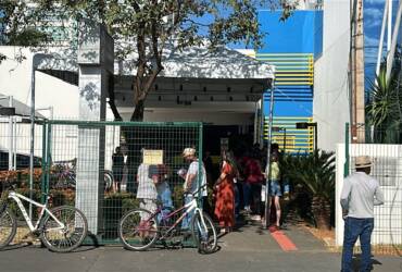Prazo para regularizar título eleitoral termina hoje e filas se formam em Lucas do Rio Verde