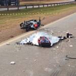Mulher morre em acidente entre motocicleta e carreta na BR-364 em Rondonópolis; criança de 5 anos fica gravemente ferida