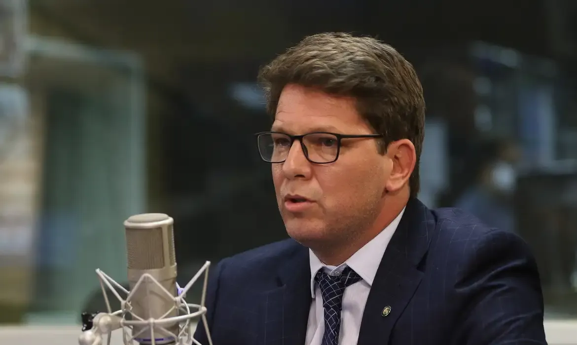 STF investiga emendas ligadas a filme sobre Bolsonaro