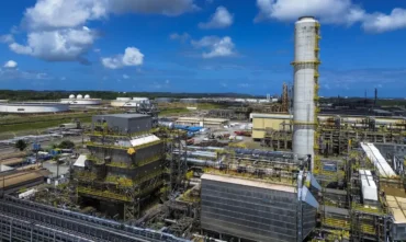 Petrobras registra refinarias acima da capacidade com FUT em 103%