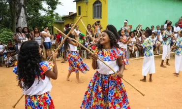 Festival celebra cultura africana no Quilombo Urbano Mineiro Pau