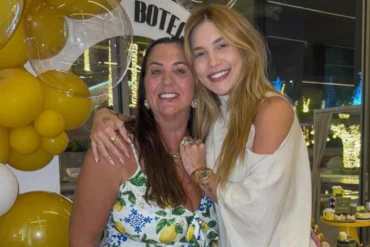 Virginia Fonseca é defendida pela mãe após acusações de racismo
