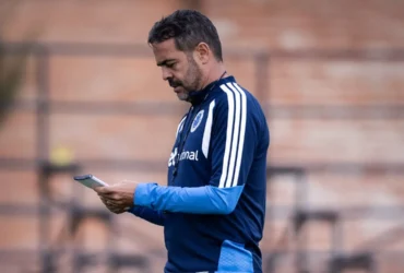 Artur Jorge, técnico do Cruzeiro