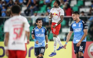 RB Bragantino x Vitória: onde assistir, escalações e tudo sobre o duelo pela 16ª rodada do Brasileirão. Imagem: Ari Ferreira/RB Bragantino