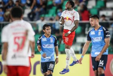 RB Bragantino x Vitória: onde assistir, escalações e tudo sobre o duelo pela 16ª rodada do Brasileirão. Imagem: Ari Ferreira/RB Bragantino