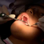 Julho Neon reforça campanhas de saúde bucal no Brasil