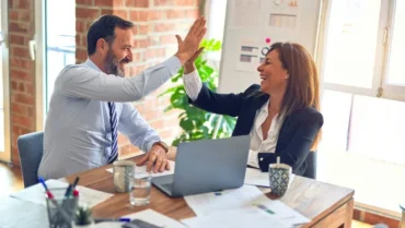 Zodiaco: 3 signos que podem ser os piores colegas de trabalho