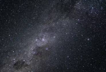 Imagem da via Láctea capturada pela missão Artemis II