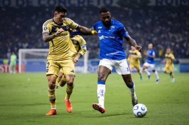 Boca Juniors x Cruzeiro: onde assistir ao vivo, escalações e tudo sobre o duelo decisivo da Libertadores. Imagem: Gustavo Aleixo/Cruzeiro