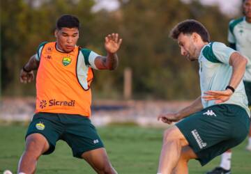 Cuiabá x Novorizontino: onde assistir, escalações e tudo sobre o duelo da Série B 2026. Imagem: AssCom Dourado