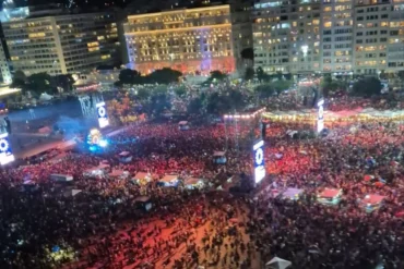 Shakira Em Copacabana: imagens de drone revelam multidão e preparação para megashow no Rio