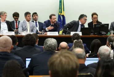 Durigan rejeita compensação e critica proposta sobre jornada de trabalho 6x1