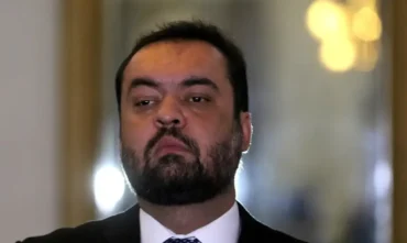 Castro desiste de candidatura ao Senado após operações da PF