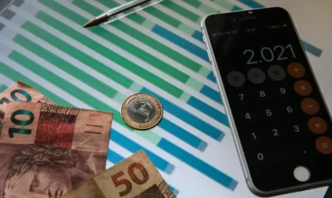 Desenrola ganha simulador para renegociação de dívidas com FGTS