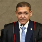 Bolsonaro tem revisão da condenação analisada por Nunes Marques