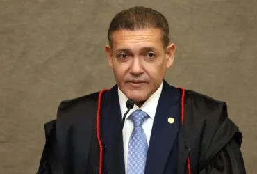 Bolsonaro tem revisão da condenação analisada por Nunes Marques