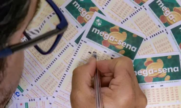 Loteria Mega-Sena sorteia prêmio acumulado de R$ 10 milhões neste sábado