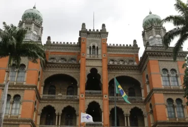 Malária é confirmada em viajante belga, enquanto Fiocruz mantém investigação