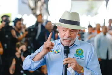 Lula defende reversão de privatizações de empresas estratégicas