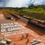 A novela da FICO promete 290 km até o fim do ano, mas Mato Grosso segue refém de um Brasil que ignora os trilhos