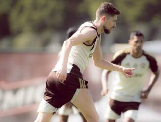 Flamengo x Estudiantes: onde assistir, horário, prováveis escalações e tudo sobre o duelo decisivo da Libertadores. Imagem: CRF