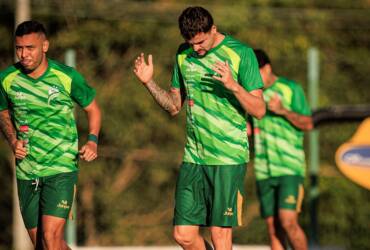 Brasiliense x Luverdense: onde assistir, escalações e duelo decisivo pelo G4 da Série D. Imagem: Divulgação Luverdense