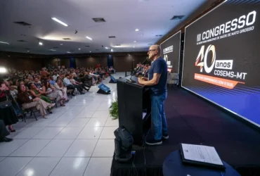 Otaviano Pivetta na abertura da Cosems