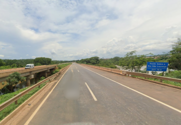 Ponte sobre o rio lourenço br364