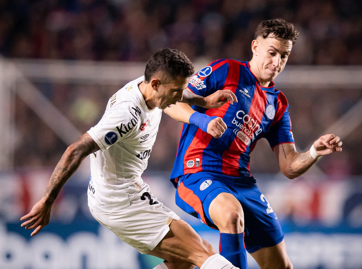 Santos x San Lorenzo ao vivo: horário, escalações e tudo da Copa Sul-Americana 2026. Imagem: Raul Baretta/Santos FC