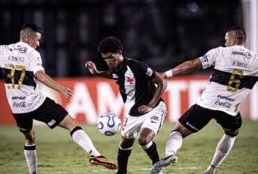 Olimpia x Vasco da Gama ao vivo: horário, escalações e tudo da Copa Sul-Americana 2026. Imagem: Matheus Lima/CR Vasco