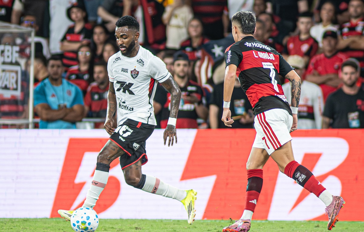 Vitória x Flamengo: onde assistir, escalações e clima quente pela vaga na Copa do Brasil. Imagem: Victor Ferreira/EC Vitória