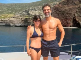 Tadeu Schmidt recebe apoio após críticas por viagem durante luto